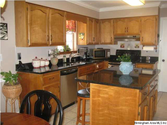 732 Cherrybrook Road Kimberly, AL 35091 - Photo 5 of 32