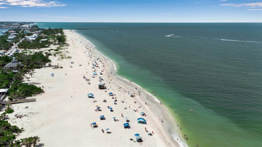 105 Shore Road Nokomis, FL 34275 - Photo 16 of 93