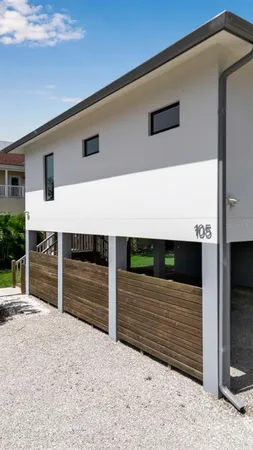 $715,000 | 105 Shore Road, Nokomis, FL 34275