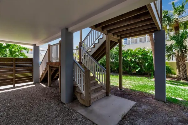$715,000 | 105 Shore Road, Nokomis, FL 34275