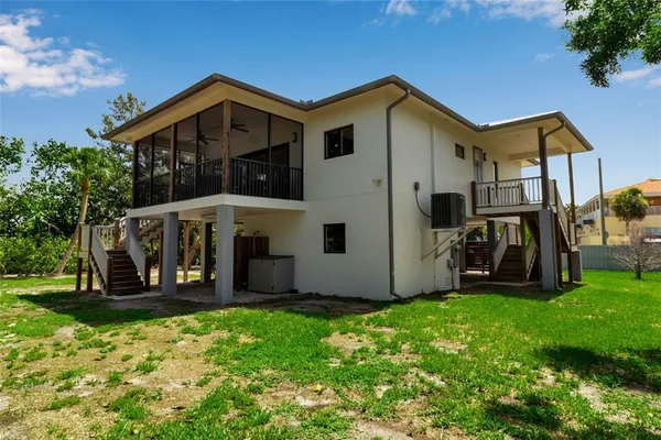 $715,000 | 105 Shore Road, Nokomis, FL 34275
