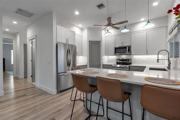 $715,000 | 105 Shore Road, Nokomis, FL 34275