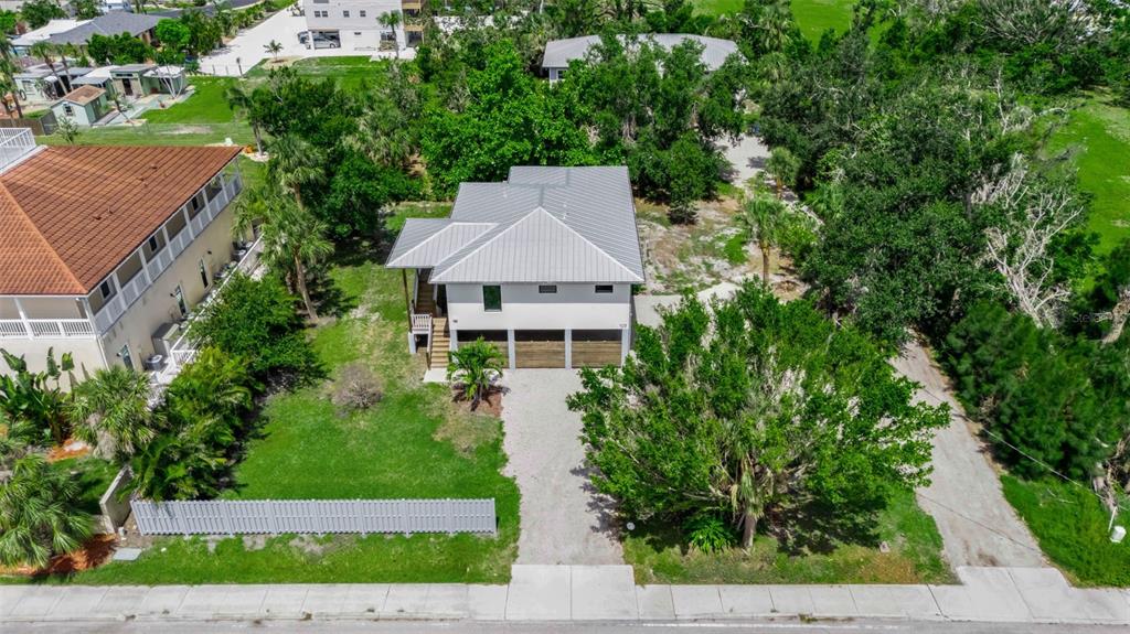 105 Shore Road Nokomis, FL 34275 - Photo 6 of 93