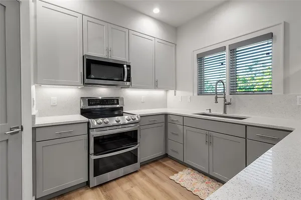 $715,000 | 105 Shore Road, Nokomis, FL 34275