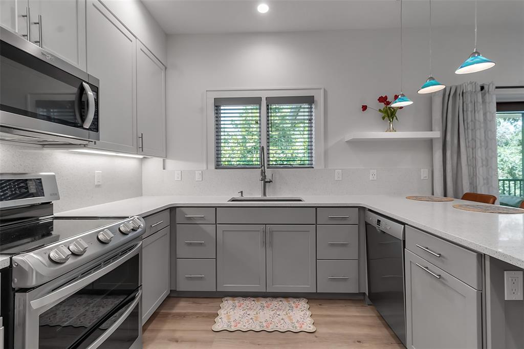 105 Shore Road Nokomis, FL 34275 - Photo 62 of 93