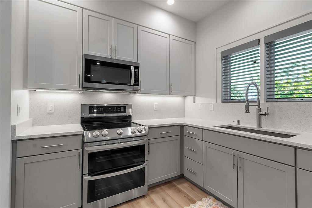 105 Shore Road Nokomis, FL 34275 - Photo 63 of 93