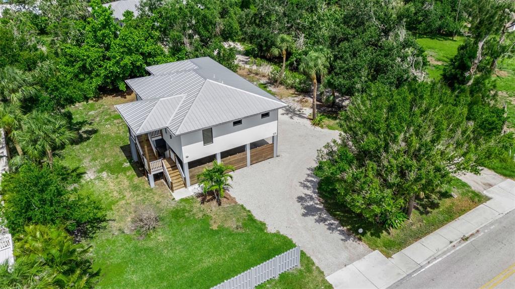 105 Shore Road Nokomis, FL 34275 - Photo 7 of 93