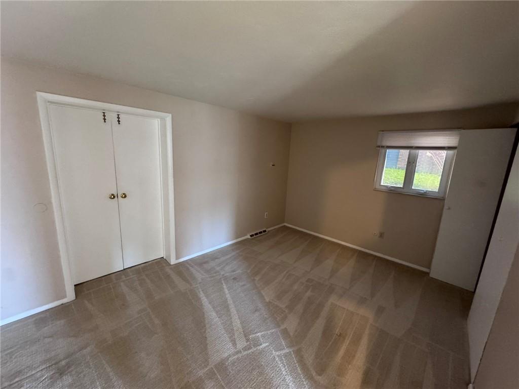 1027 Middle Road Glenshaw, PA 15116 - Photo 15 of 24