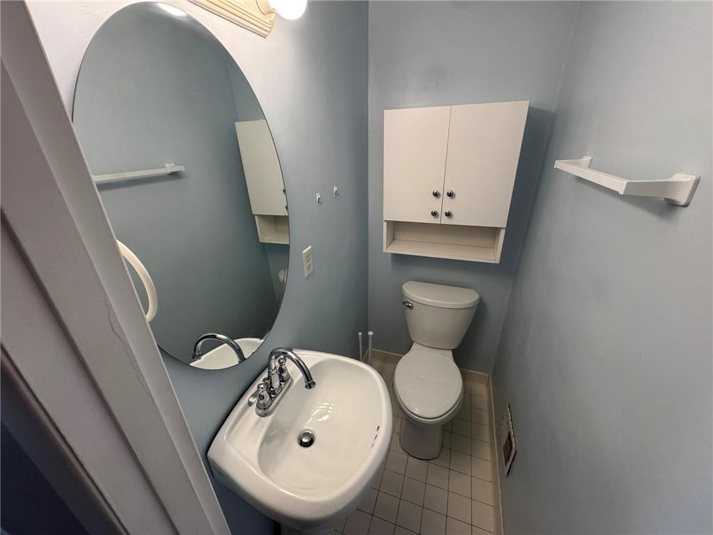 1027 Middle Road Glenshaw, PA 15116 - Photo 16 of 24