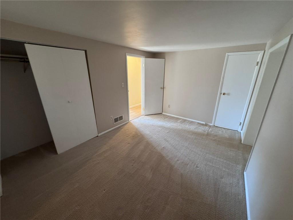 1027 Middle Road Glenshaw, PA 15116 - Photo 17 of 24