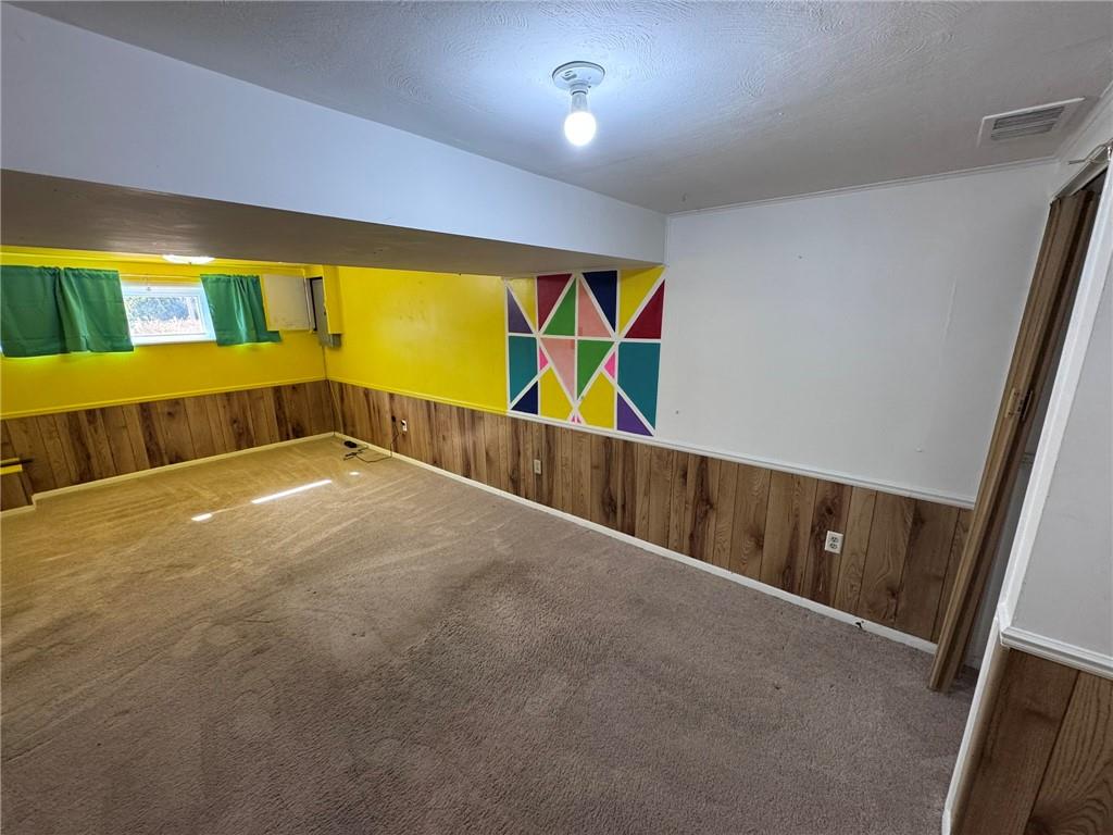 1027 Middle Road Glenshaw, PA 15116 - Photo 18 of 24