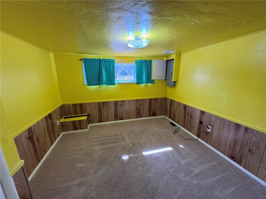 1027 Middle Road Glenshaw, PA 15116 - Photo 19 of 24