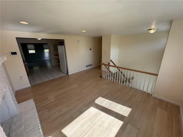 $2,200 | 1027 Middle Road, Glenshaw, PA 15116