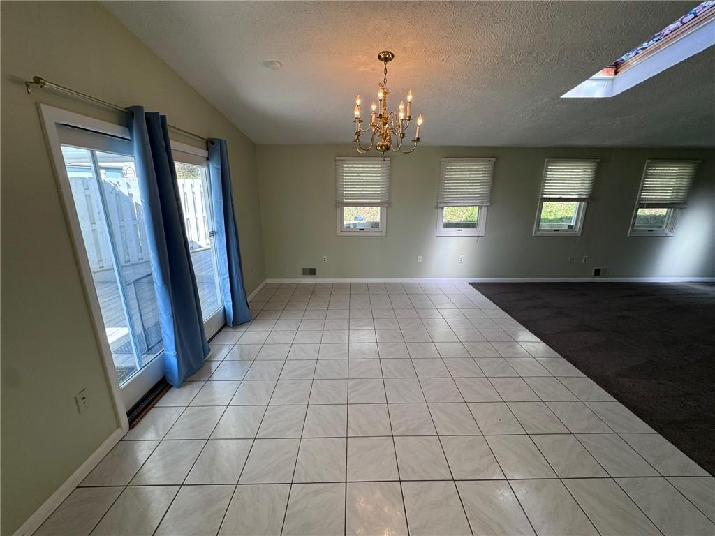 1027 Middle Road Glenshaw, PA 15116 - Photo 8 of 24