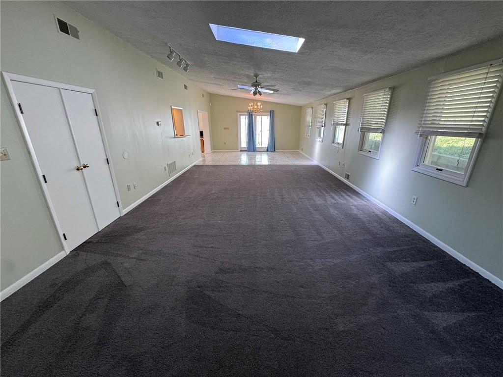 1027 Middle Road Glenshaw, PA 15116 - Photo 10 of 24