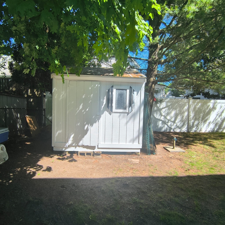 62-64 Lancaster Road, Unit 1 Arlington, MA 02476 - Photo 8 of 9