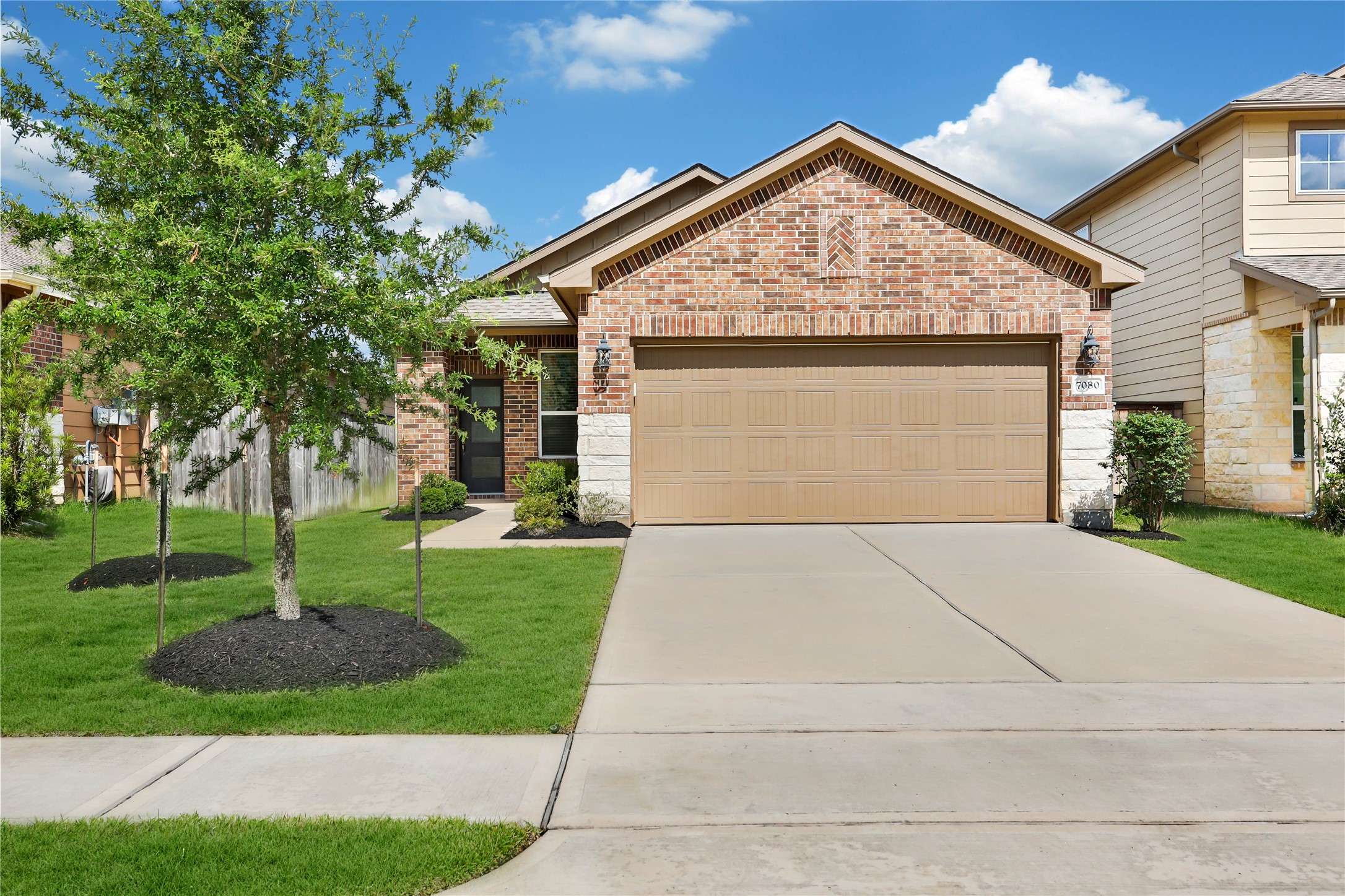 7080 Silverleaf Oak Street Conroe, TX 77304 - Photo 32 of 35 Come home to 7080 Silverleaf Oak St!