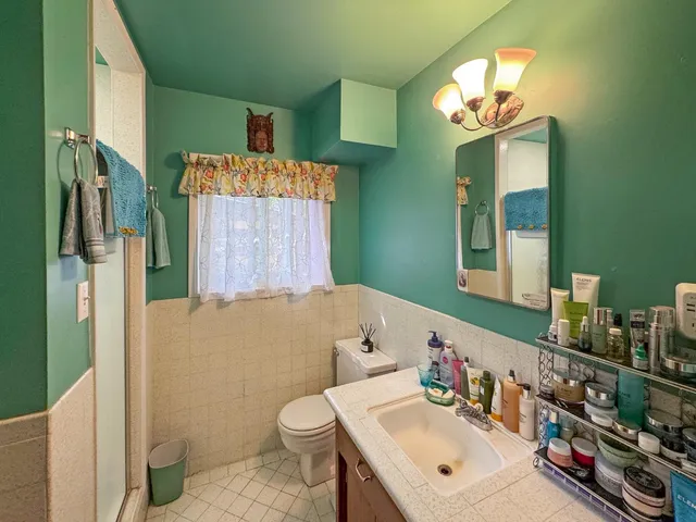 a view of a storage & utility room