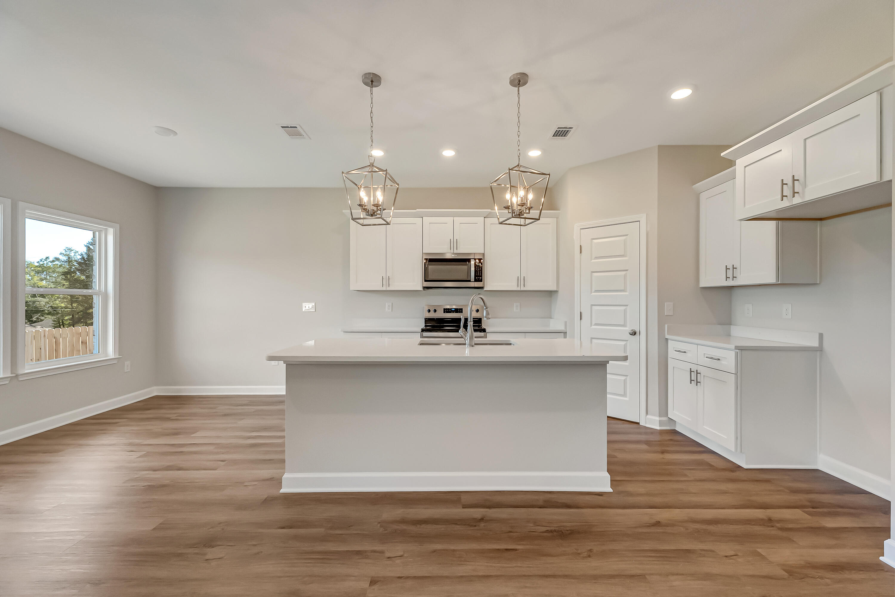 4006 Bear Creek Road Crestview, FL 32539 - Photo 8 of 23 8