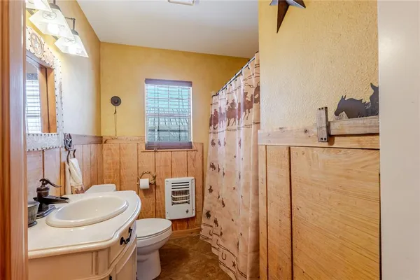 $555,000 | 794 West Antelope Road, Unit 1, Windthorst, TX 76389