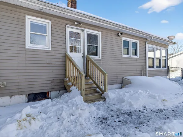 $274,000 | 33 Parker Avenue, Griswold, CT 06351