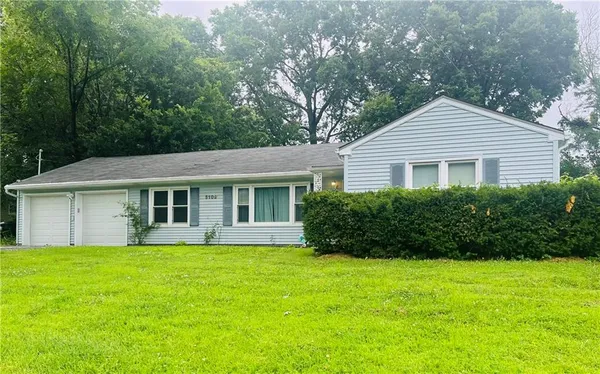 $225,000 | 5109 Sterling Avenue, Raytown, MO 64133