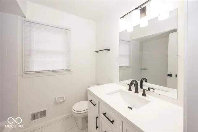 $359,900 | 7210 Wynter Way, Indianapolis, IN 46250