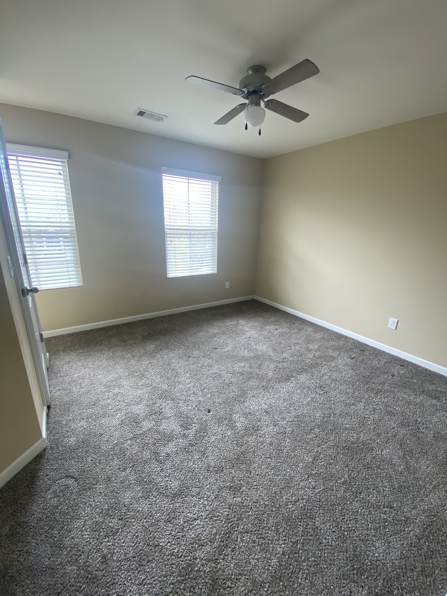 1437 Riverbrook Drive Hermitage, TN 37076 - Photo 10 of 16 an empty room with a empty space and windows