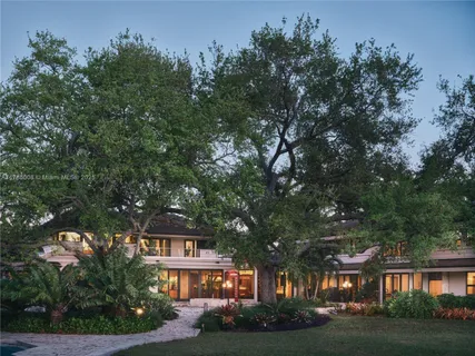$37,000,000 | 700 Arvida Parkway, Coral Gables, FL 33156