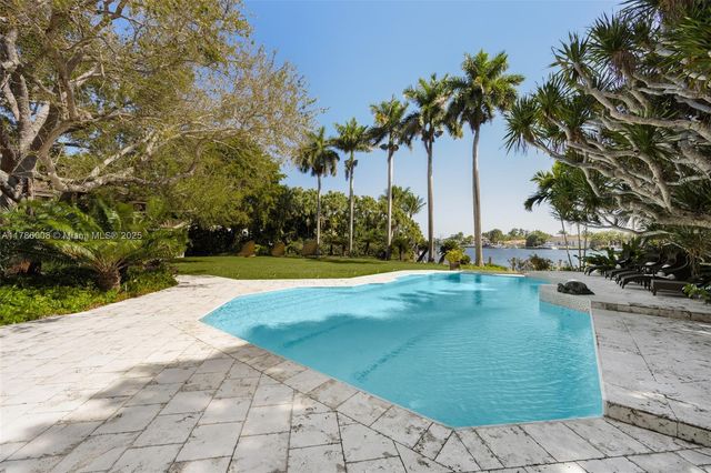 $37,000,000 | 700 Arvida Parkway, Coral Gables, FL 33156