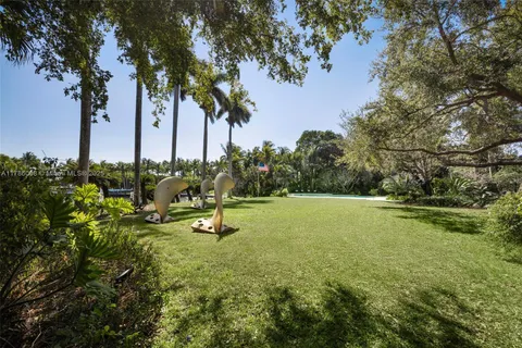 $37,000,000 | 700 Arvida Parkway, Coral Gables, FL 33156