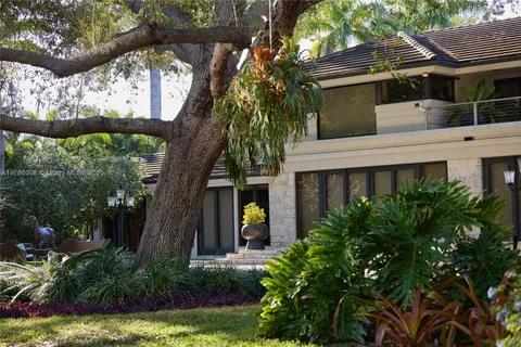 $37,000,000 | 700 Arvida Parkway, Coral Gables, FL 33156