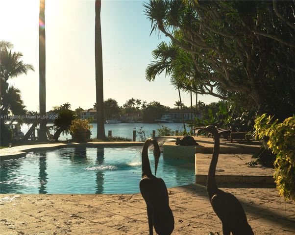 $37,000,000 | 700 Arvida Parkway, Coral Gables, FL 33156