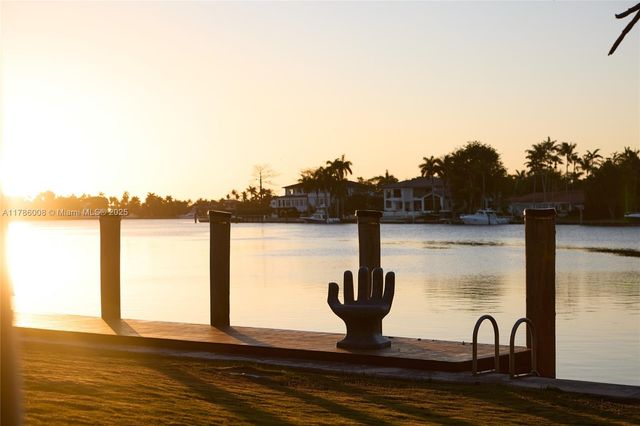 $37,000,000 | 700 Arvida Parkway, Coral Gables, FL 33156