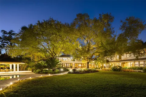 $37,000,000 | 700 Arvida Parkway, Coral Gables, FL 33156