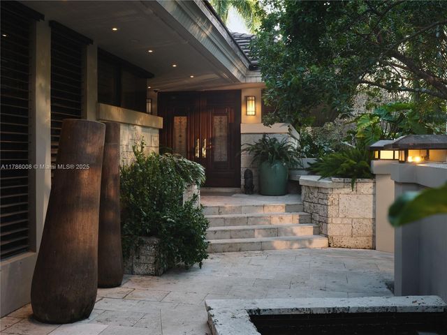 $37,000,000 | 700 Arvida Parkway, Coral Gables, FL 33156