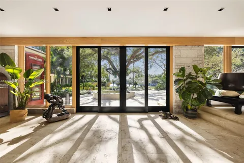 $37,000,000 | 700 Arvida Parkway, Coral Gables, FL 33156