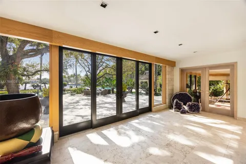 $37,000,000 | 700 Arvida Parkway, Coral Gables, FL 33156