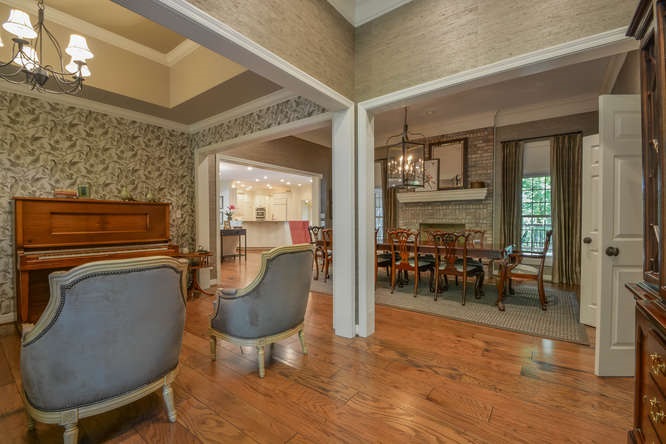 2815 Pointe Cove Road Bloomington, IN 47401 - Photo 4 of 30 Gallery Image 4
