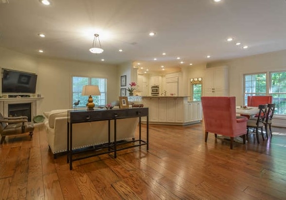 2815 Pointe Cove Road Bloomington, IN 47401 - Photo 8 of 30 Gallery Image 8