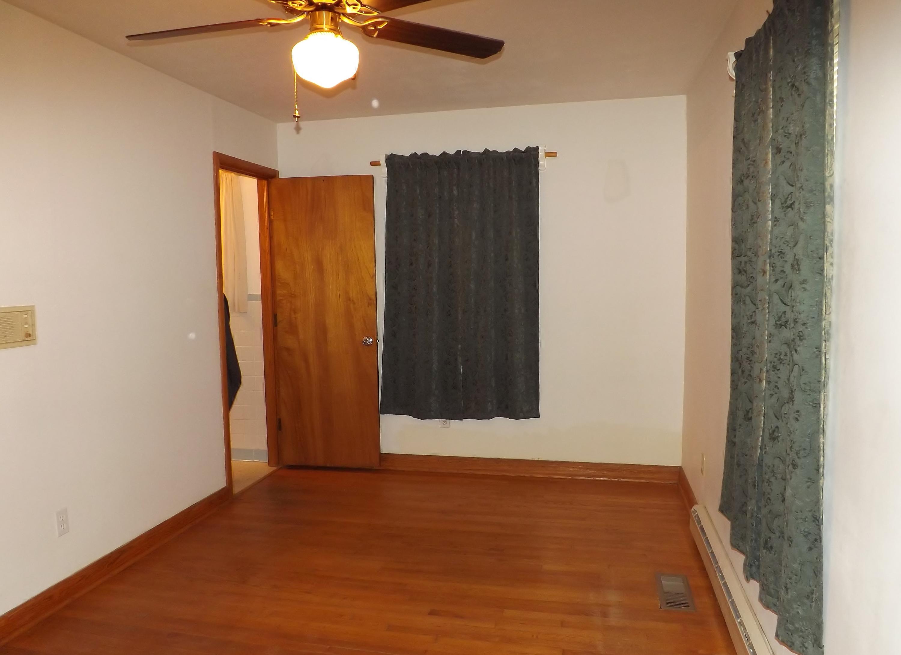 2225 Valley Home Road Talbott, TN 37877 - Photo 16 of 33 Valley Home interior 069