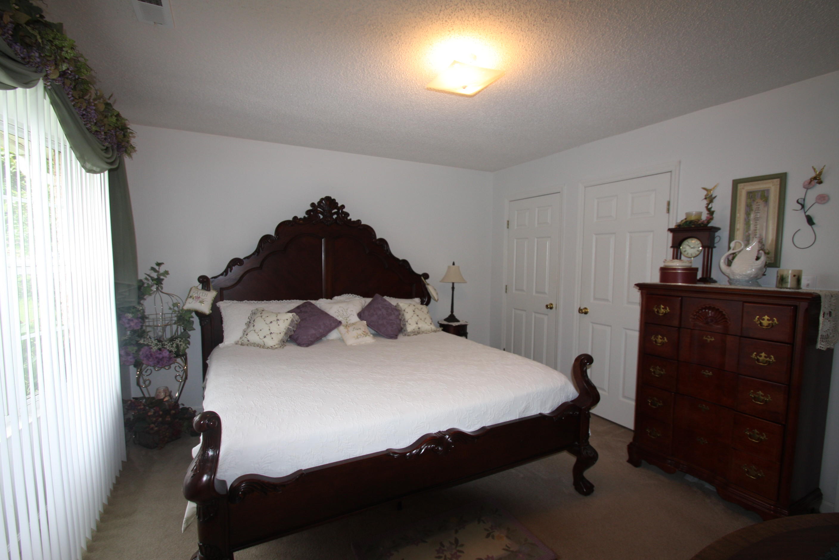 137 Morgan Field Road Wartburg, TN 37887 - Photo 17 of 24 Guest Bedroom!