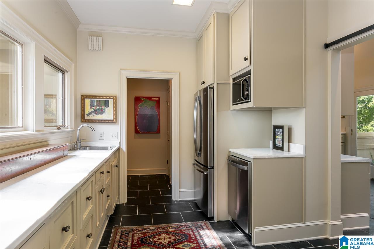 2858 Shook Hill Road Birmingham, AL 35223 - Photo 21 of 50 Gallery Image 21