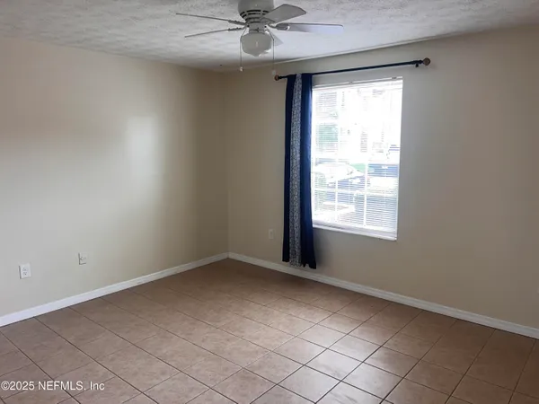 $1,150 | 5201 Atlantic Boulevard, Unit 213, Jacksonville, FL 32207