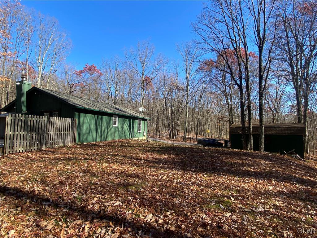 825 Lake Drive Lehighton, PA 18235 - Photo 23 of 32 Yard