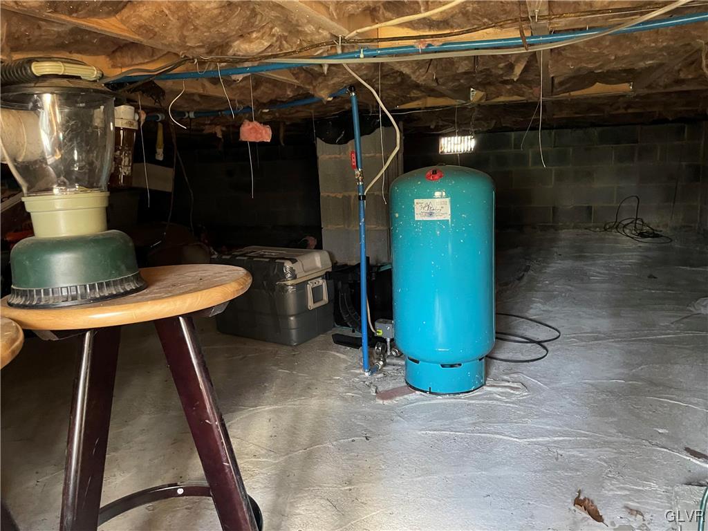 825 Lake Drive Lehighton, PA 18235 - Photo 26 of 32 Crawlspace