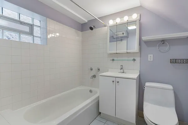 $3,200 | 3519 North Opal Avenue, Chicago, IL 60634