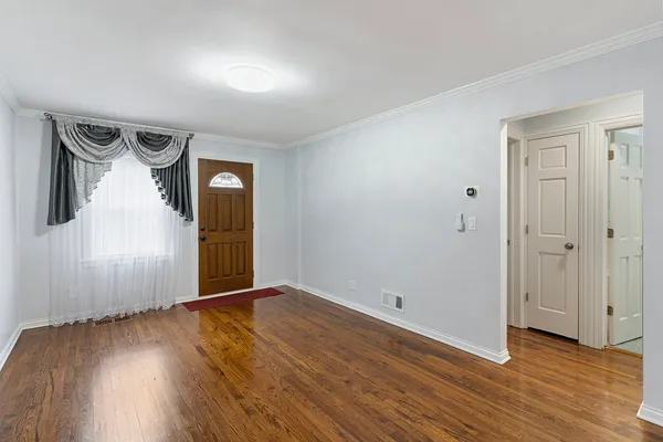 $3,200 | 3519 North Opal Avenue, Chicago, IL 60634