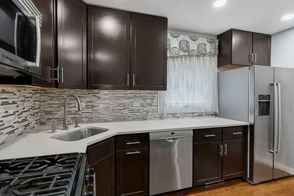 $3,200 | 3519 North Opal Avenue, Chicago, IL 60634