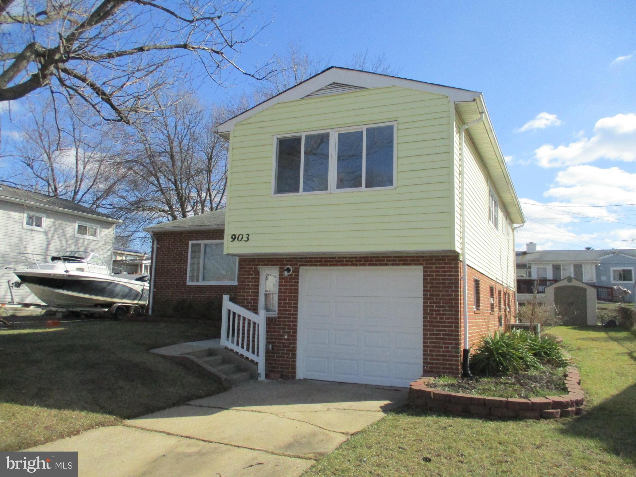 903 Marksworth Road Baltimore, MD 21228 - Photo 2 of 11 Exterior (Front)